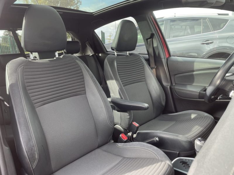 TOYOTA YARIS 3 HSD 100H COLLECTION / Entretien Toyota  - Toit Panoramique - Caméra De Recul