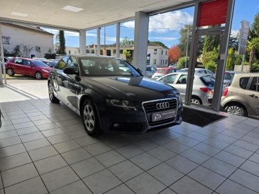 AUDI A4  2.0 TDI - 16V TURBO 143CH ANNEE 2009 202000KM