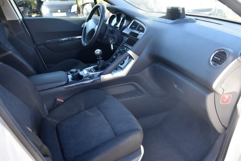 PEUGEOT 3008 1.6 HDI112 FAP CONFORT PACK 2010