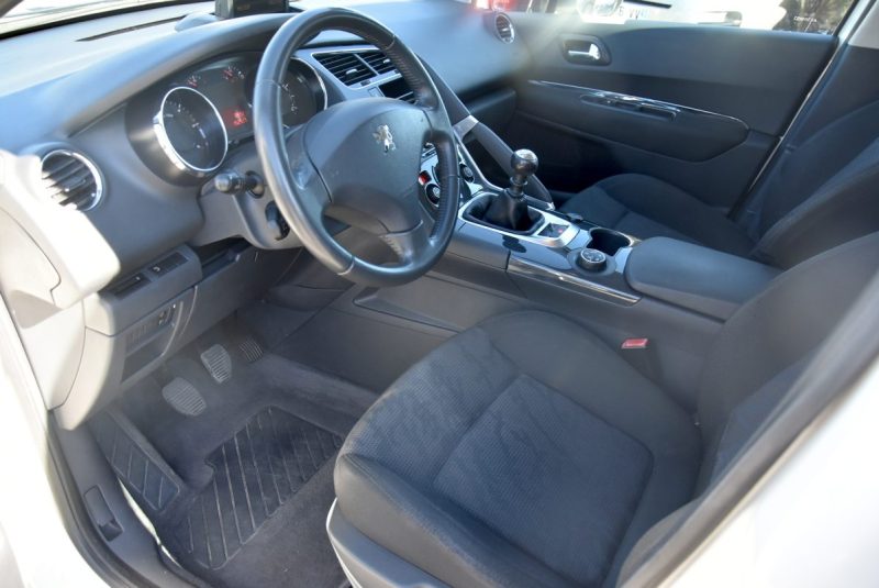 PEUGEOT 3008 1.6 HDI112 FAP CONFORT PACK 2010