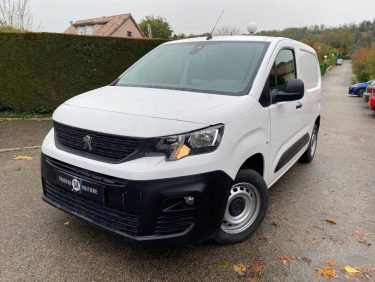 PEUGEOT PARTNER Standard 650 kg 1.5 L BlueHDi 100ch TVA Récupérable