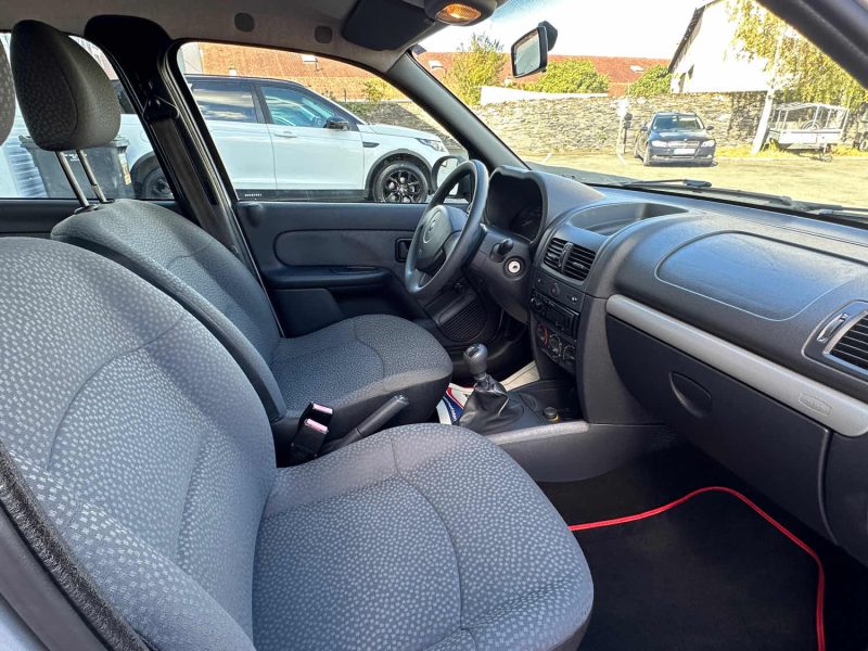 RENAULT CLIO CAMPUS EVOLUTION AUTHENTIQUE 1.2  