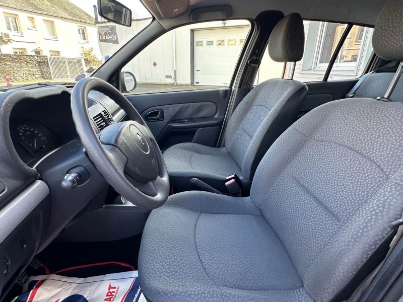 RENAULT CLIO CAMPUS EVOLUTION AUTHENTIQUE 1.2  