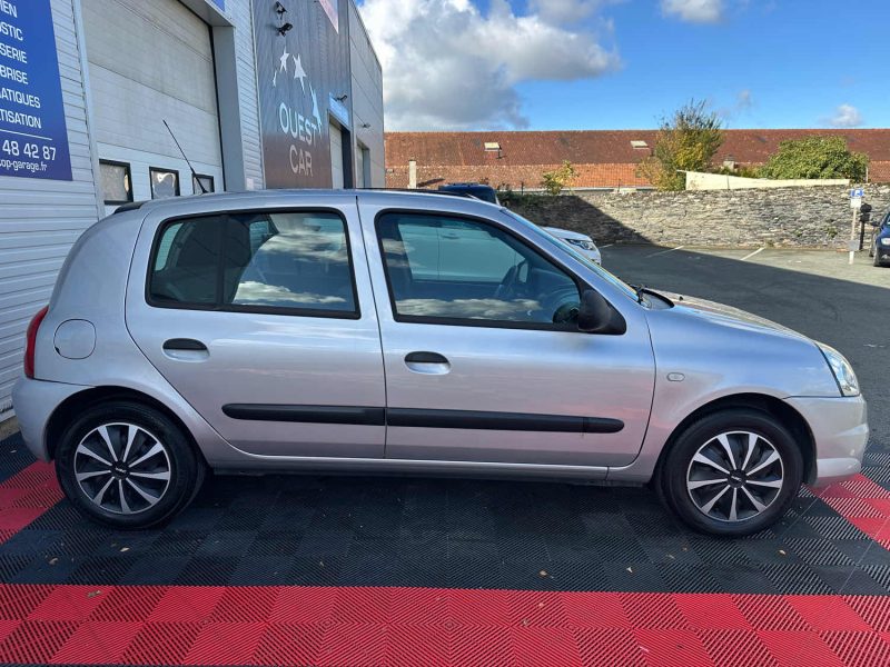 RENAULT CLIO CAMPUS EVOLUTION AUTHENTIQUE 1.2  