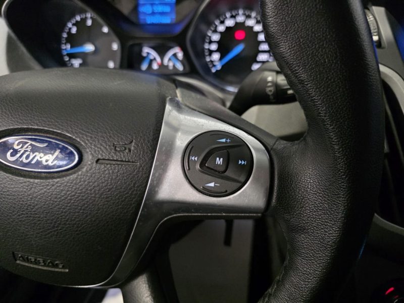 FORD FOCUS 1.6 TDCi 115ch / SUIVI COMPLET / DISTRI OK