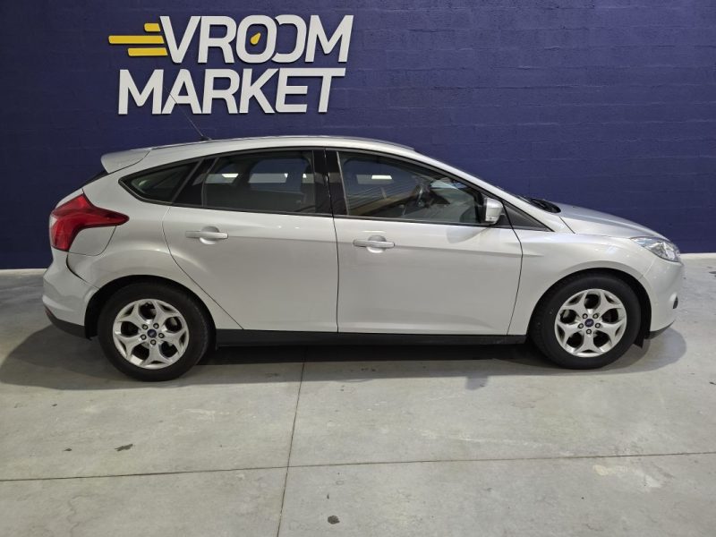 FORD FOCUS 1.6 TDCi 115ch / SUIVI COMPLET / DISTRI OK