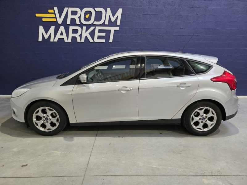 FORD FOCUS 1.6 TDCi 115ch / SUIVI COMPLET / DISTRI OK