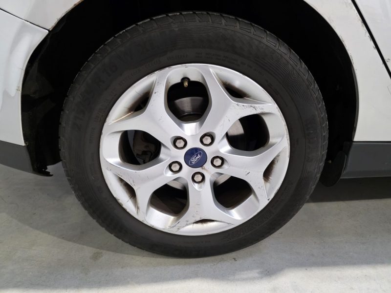 FORD FOCUS 1.6 TDCi 115ch / SUIVI COMPLET / DISTRI OK