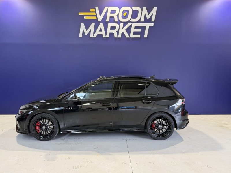 VOLKSWAGEN GOLF 8.5 GTI CLUBSPORT  PACK PERF / LIGNE AKRA / TOIT OUVRANT / HARMAN KARDON  