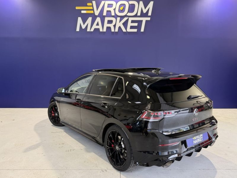 VOLKSWAGEN GOLF 8.5 GTI CLUBSPORT  PACK PERF / LIGNE AKRA / TOIT OUVRANT / HARMAN KARDON  