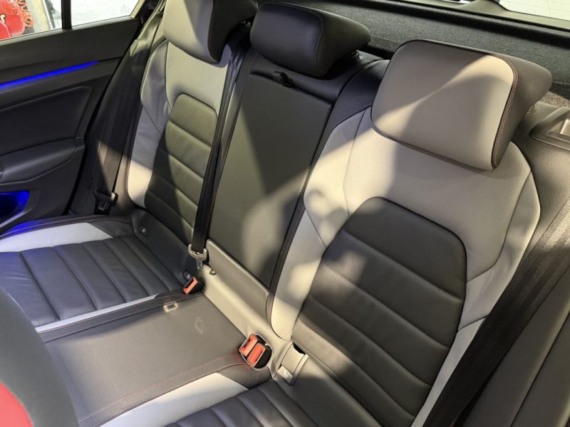 VOLKSWAGEN GOLF 8.5 GTI CLUBSPORT  PACK PERF / LIGNE AKRA / TOIT OUVRANT / HARMAN KARDON  