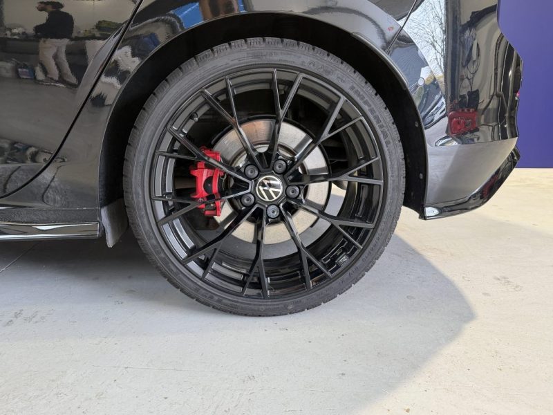 VOLKSWAGEN GOLF 8.5 GTI CLUBSPORT  PACK PERF / LIGNE AKRA / TOIT OUVRANT / HARMAN KARDON  