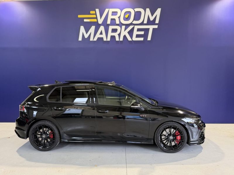VOLKSWAGEN GOLF 8.5 GTI CLUBSPORT  PACK PERF / LIGNE AKRA / TOIT OUVRANT / HARMAN KARDON  