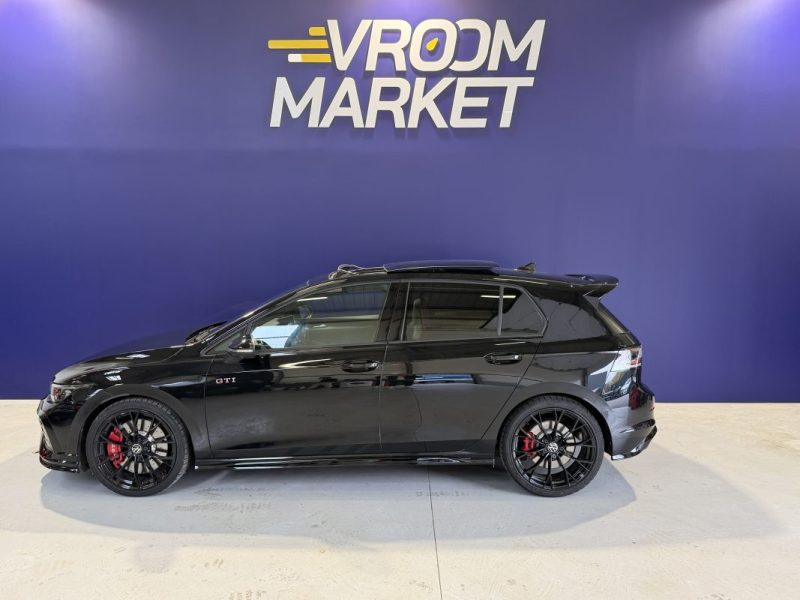 VOLKSWAGEN GOLF 8.5 GTI CLUBSPORT  PACK PERF / LIGNE AKRA / TOIT OUVRANT / HARMAN KARDON  