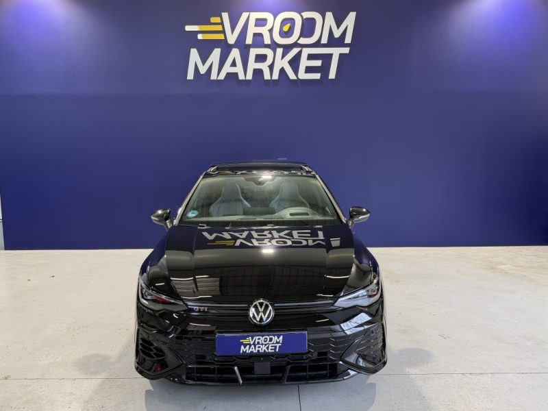 VOLKSWAGEN GOLF 8.5 GTI CLUBSPORT  PACK PERF / LIGNE AKRA / TOIT OUVRANT / HARMAN KARDON  
