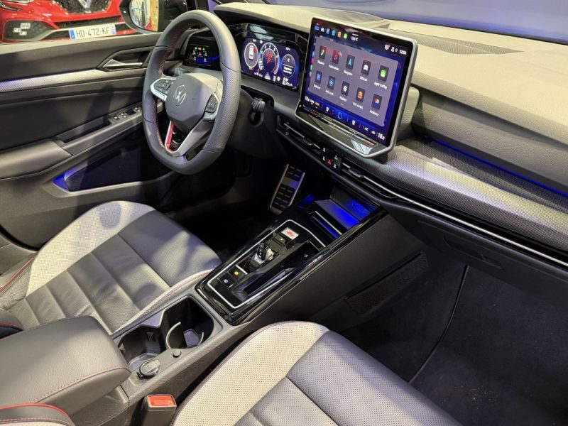 VOLKSWAGEN GOLF 8.5 GTI CLUBSPORT  PACK PERF / LIGNE AKRA / TOIT OUVRANT / HARMAN KARDON  