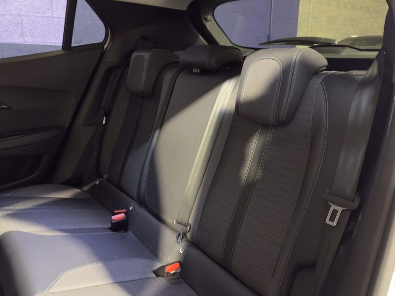 PEUGEOT 2008 1.5HDI 110ch S&S BVM6 Allure / CARPLAY / FEU LED / 