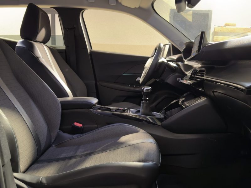 PEUGEOT 2008 1.5HDI 110ch S&S BVM6 Allure / CARPLAY / FEU LED / 