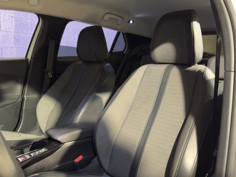 PEUGEOT 2008 1.5HDI 110ch S&S BVM6 Allure / CARPLAY / FEU LED / 