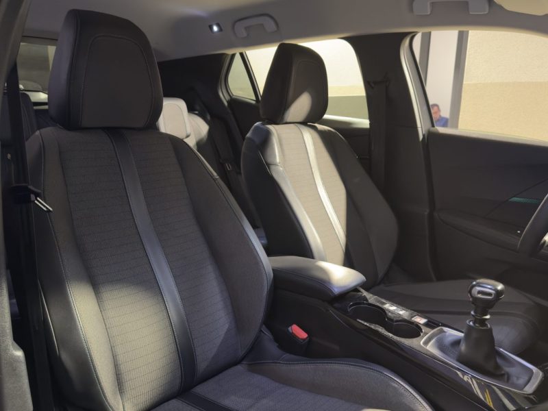 PEUGEOT 2008 1.5HDI 110ch S&S BVM6 Allure / CARPLAY / FEU LED / 