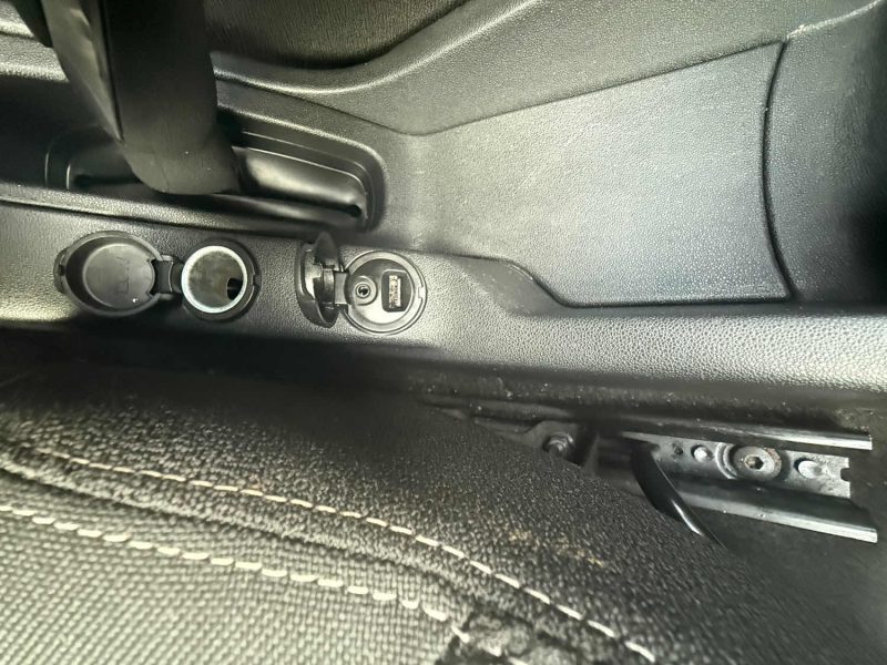 CITROEN DS3 PHASE 2 1.6 HDI 92CV BOITE AUTOMATIQUE SO CHIC 2015