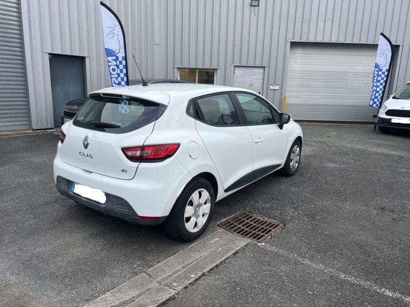 RENAULT CLIO IV SOCIETE 1.5 DCI 75 GENERIQUE 2013