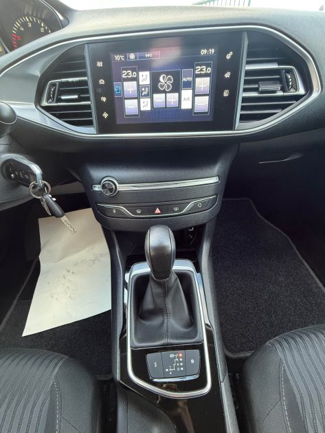 PEUGEOT 308 PEUGEOT 308 T9 SW 1.6 HDI 120CV BOITE AUTOMATIQUE EAT6  2016