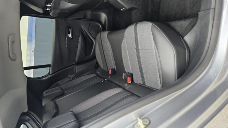 PEUGEOT 208 BLUEHDI 100 CV ALLURE 2021