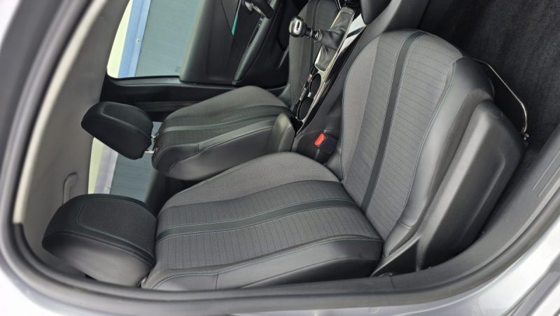 PEUGEOT 208 BLUEHDI 100 CV ALLURE 2021