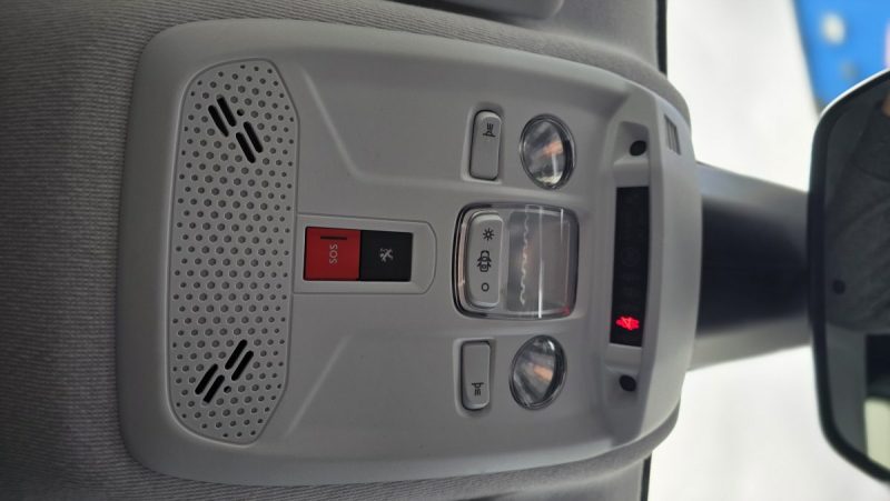 PEUGEOT 208 BLUEHDI 100 CV ALLURE 2021