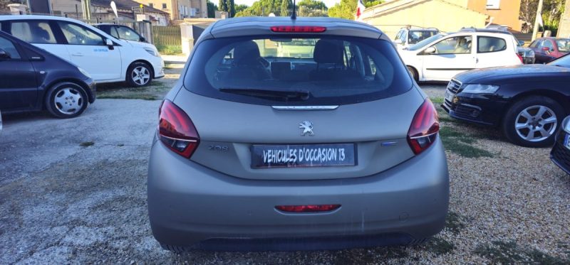 PEUGEOT 208 1.2 PURETECH 110CH ALLURE S&S 5P 2016