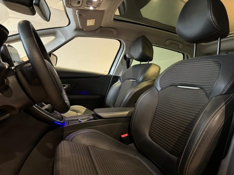 RENAULT SCENIC IV 1.3 TCE 140 BOSE EDITION / AFFICHAGE TETE HAUTE / TOIT PANORAMIQUE /  2019