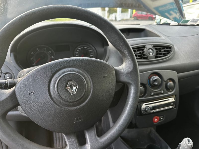 RENAULT CLIO 1.2I - 75 CV 16V 2008