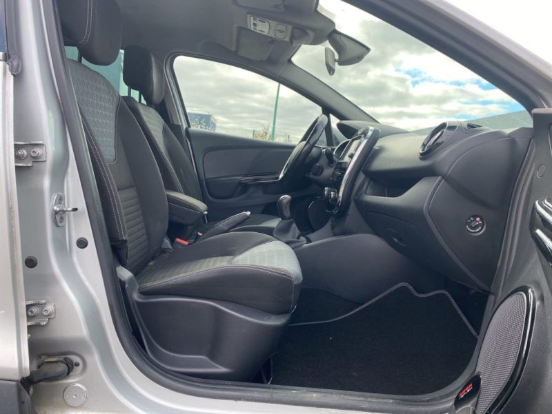 RENAULT CLIO IV ESTATE 1.5 L DCI 90 ch INTENS