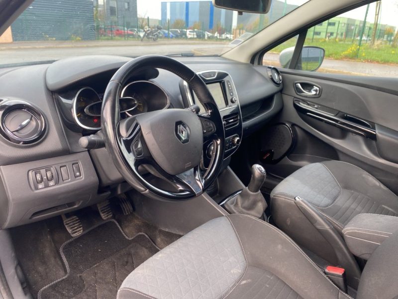 RENAULT CLIO IV ESTATE 1.5 L DCI 90 ch INTENS