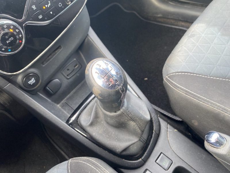 RENAULT CLIO IV ESTATE 1.5 L DCI 90 ch INTENS