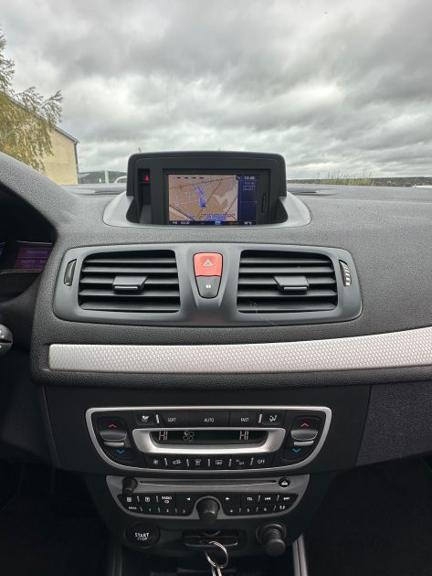 RENAULT MEGANEIII CC 1.5 DCI 110 2010