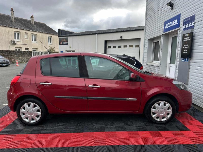RENAULT CLIO III AUTHENTIQUE 1.5DCI 70 