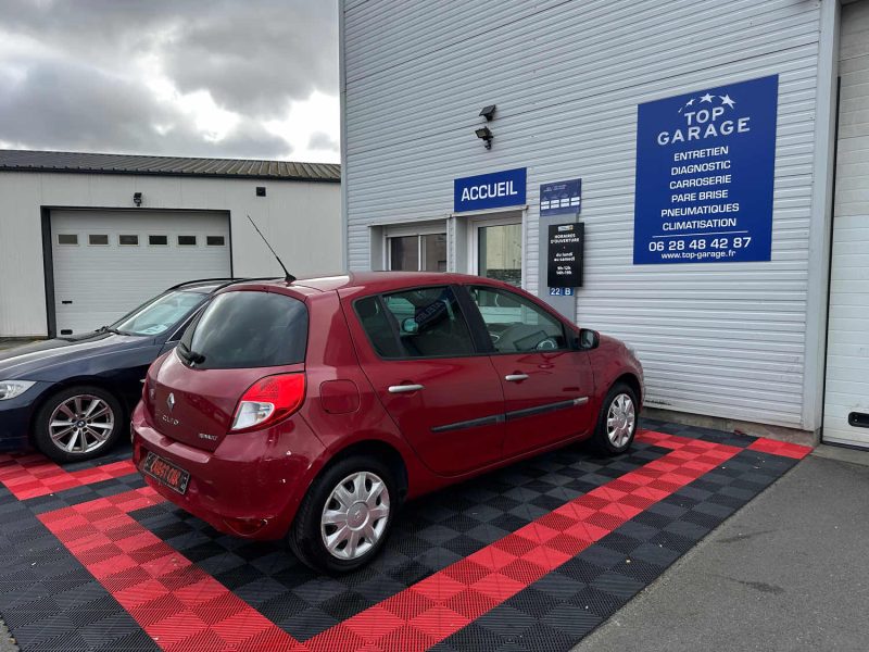 RENAULT CLIO III AUTHENTIQUE 1.5DCI 70 