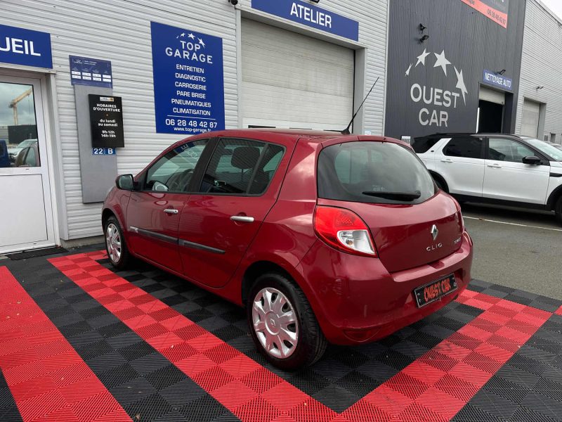 RENAULT CLIO III AUTHENTIQUE 1.5DCI 70 