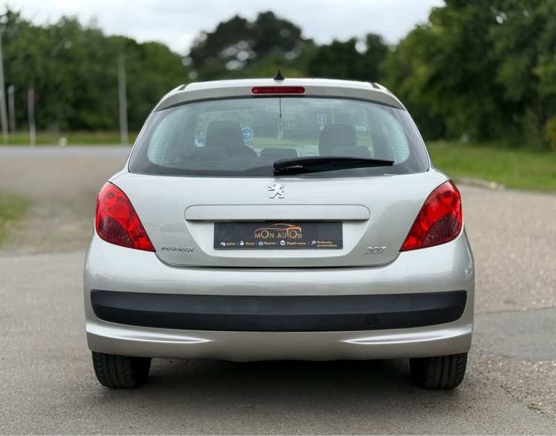 Peugeot 207 1.6 VTi 120 Executive – Clim – Toit Panoramique –  Révisée &  Garantie 6 mois. 