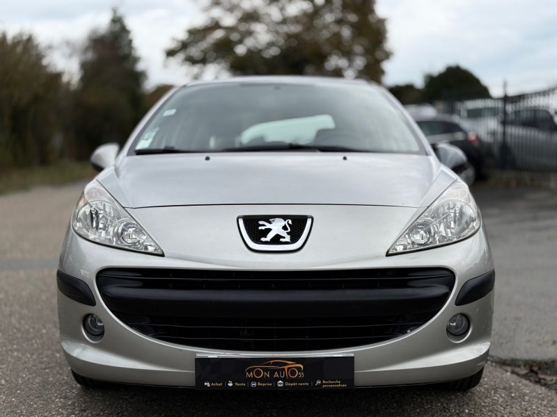 PEUGEOT 207 1.6E 16V 120 Exécutive, - Clim - Toit Pano - Révisée & Garantie 6 Mois.