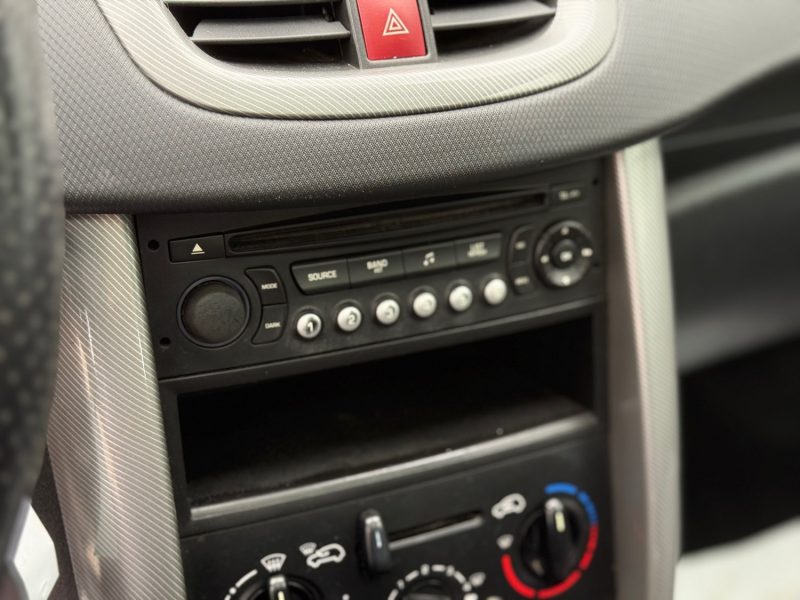Peugeot 207 1.6 VTi 120 Executive – Clim – Toit Panoramique –  Révisée &  Garantie 6 mois. 