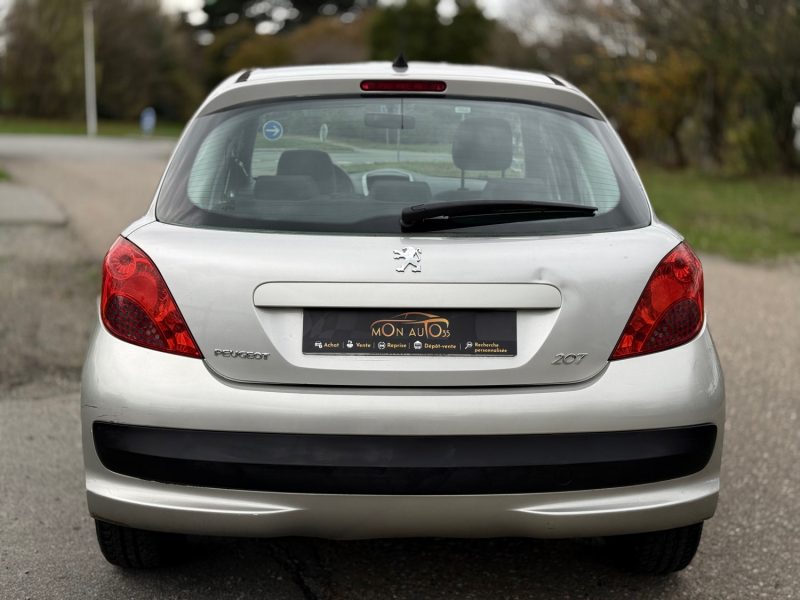 PEUGEOT 207 1.6E 16V 120 Exécutive, - Clim - Toit Pano - Révisée & Garantie 6 Mois.