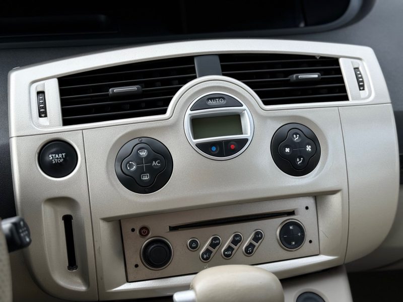 RENAULT Mégane Scénic 1.9 dCi 130 FAP Privilège – Boîte Auto/ Radar Ar / Révisée & Garantie 6 mois. 