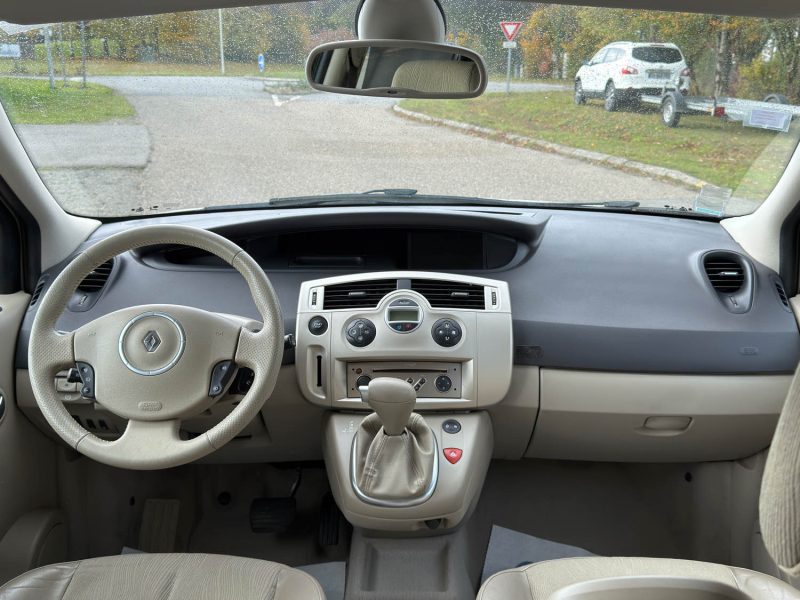 RENAULT Mégane Scénic 1.9 dCi 130 FAP Privilège – Boîte Auto/ Radar Ar / Révisée & Garantie 6 mois. 