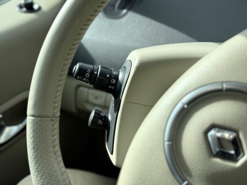 RENAULT Mégane Scénic 1.9 dCi 130 FAP Privilège – Boîte Auto/ Radar Ar / Révisée & Garantie 6 mois. 