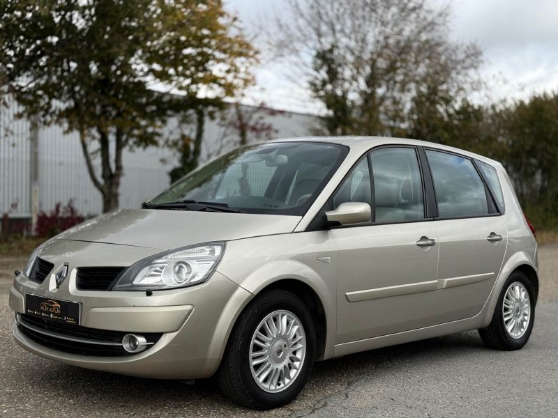 RENAULT Mégane Scénic 1.9 dCi 130 FAP Privilège – Boîte Auto/ Radar Ar / Révisée & Garantie 6 mois. 