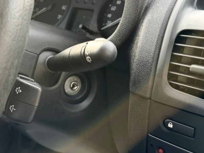 RENAULT CLIO 1.2 16V 75CH CAMPUS AUTHENTIQUE  