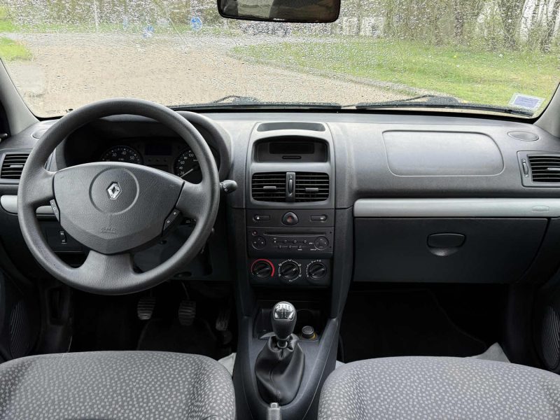 Renault Clio 2 Campus 1.2 16V 75ch – Révisée & Garantie 6 mois – 1ère Main – Régulateur – Idéal Jeun